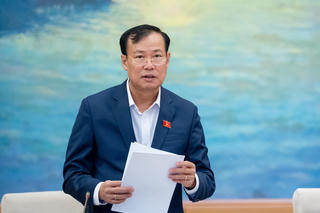 Không quy định đường cao tốc tối thiểu 4 làn đường
