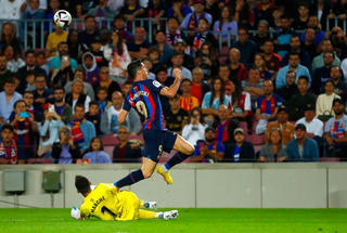 Barcelona vất vả thắng Celta Vigo tại Nou Camp