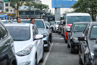 Hà Nội và TP HCM chỉ còn 16 trung tâm đăng kiểm đang hoạt động