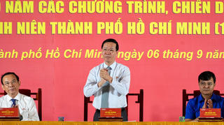 Chủ tịch nước Võ Văn Thưởng gặp gỡ, biểu dương các thế hệ thanh niên tình nguyện