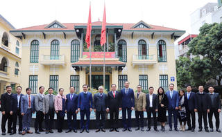 Phó Chủ tịch Thường trực Quốc hội Trần Thanh Mẫn thăm, chúc Tết UBTƯ MTTQ Việt Nam