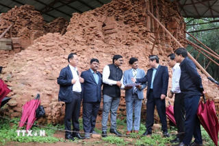 Chuyên gia Ấn Độ giúp trùng tu Di sản tháp Mỹ Sơn