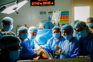 Y khoa Việt Nam: Trên con đường trở thành 'gã khổng lồ' Đông Nam Á