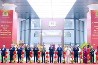 Tổng Bí thư dự Lễ Khánh thành công trình Trụ sở Bộ Công an