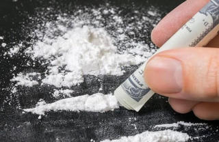 Nhân viên quán karaoke tử vong vì 'sốc' ma túy