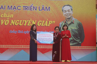 Triển lãm 'Theo dấu chân Đại tướng Võ Nguyên Giáp'