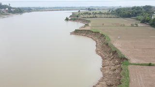 Bờ sông Mã đang bị 'ăn mòn'