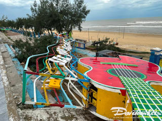 Khu du lịch Thiên Cầm tan hoang sau bão