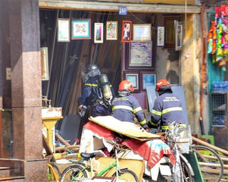 Điều tra nguyên nhân vụ cháy cửa hàng bán khung tranh