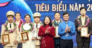 Lễ trao Giải thưởng Gương mặt trẻ Việt Nam tiêu biểu năm 2023