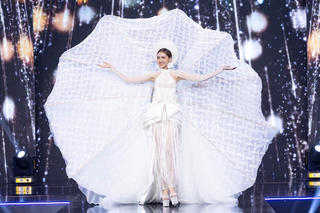 Cơ hội nào cho Thanh Thanh Huyền khi tham dự Miss Charm trên 'sân nhà'?