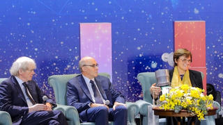 Vượt qua định kiến giới để làm khoa học