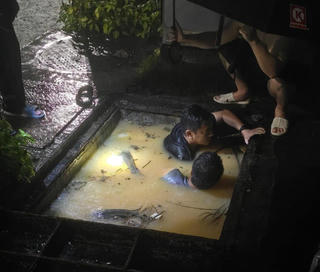 Quảng Ninh: Khắc phục hậu quả ngập lụt do mưa lớn kéo dài