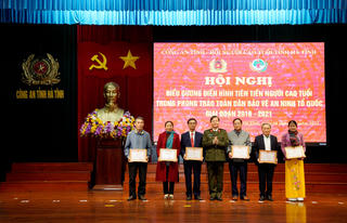 Người cao tuổi Hà Tĩnh tham gia hiệu quả phong trào 'Toàn dân bảo vệ an ninh Tổ quốc'