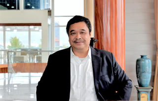 Ông chủ cảng Ao Tiên: Sẽ tạo điều kiện tối đa cho dân đảo đi qua cảng