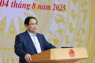 'Phát triển công nghiệp bán dẫn phải nghĩ sâu, làm lớn, nhìn xa, trông rộng'