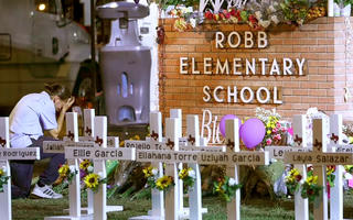 Bạo lực súng đạn, nỗi đau kéo dài