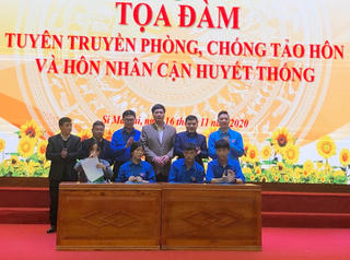 Huyện Si Ma Cai (Lào Cai) tuyên truyền phòng chống tảo hôn đến đoàn viên, thanh niên