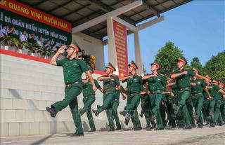 Dự kiến chế độ nghỉ của sĩ quan, quân nhân chuyên nghiệp, công nhân và viên chức quốc phòng