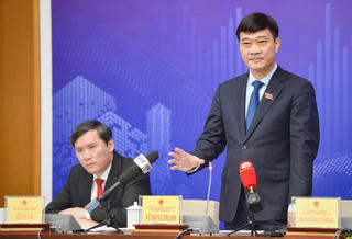 400 đại biểu trong nước cùng các chuyên gia nước ngoài 'hiến kế' tại Diễn đàn Kinh tế-xã hội Việt Nam 2022