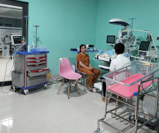 Đắk Lắk: Bệnh nhi 4 tháng tuổi tử vong bất thường, nghi do thở khí dung