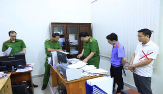 Đồng Nai: Khởi tố và bắt tạm giam Tổ trưởng Tổ xây dựng phường Phước Tân