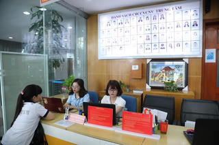 Thêm chế tài để tinh giản biên chế