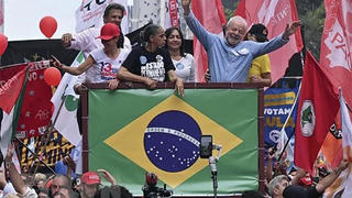 Sự trở lại của ông Lula