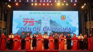 Triển lãm 75 năm đền ơn đáp nghĩa