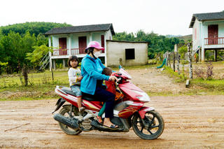 Cô giáo mầm non hết lòng vì các em học sinh dân tộc Chứt