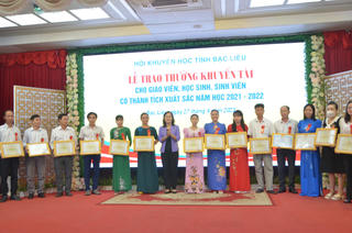 Bạc Liêu: Trao thưởng khuyến tài cho giáo viên, học sinh, sinh viên có thành tích xuất sắc