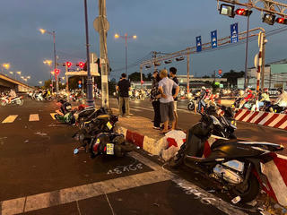 TP Hồ Chí Minh khởi tố người phụ nữ lái xe Mercedes tông liên hoàn 10 xe máy