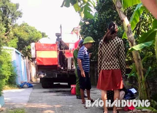 Hải Dương: 2 người tử vong do guồng gạt máy gặt đè lên người