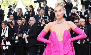 Thảm đỏ Cannes 2022 ngày thứ 9: Dàn 'bóng hồng' đồng loạt 'hở bạo'
