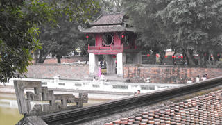 Xây dựng điểm đến và tự chủ tài chính của một di tích