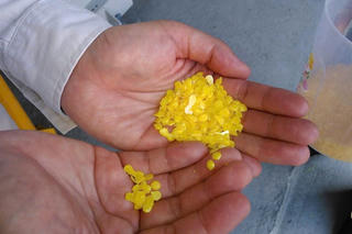 BSR sản xuất thành công sản phẩm mới lưu huỳnh hạt