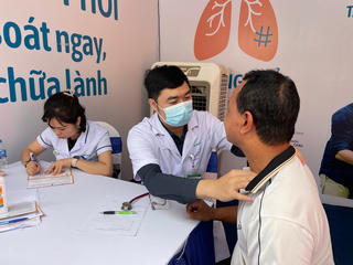 75% người bệnh phát hiện ung thư phổi ở giai đoạn muộn