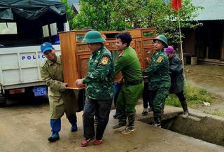 Quảng Nam: Xuất hiện vết nứt ở Trung tâm y tế huyện Tây Giang