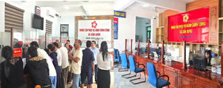 Trung tâm phục vụ hành chính công ở Hà Tĩnh: Nơi đông nghịt, nơi vắng tanh