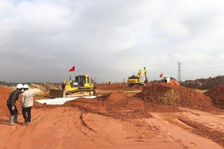 Dự án Cao tốc Biên Hòa-Vũng Tàu chậm tiến độ vì thiếu mặt bằng, vật liệu thi công