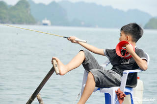 Ngày hè của trẻ làng chài