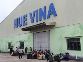 Nam Định: Công ty ngừng sản xuất, chủ nợ lương, cả trăm công nhân bơ vơ