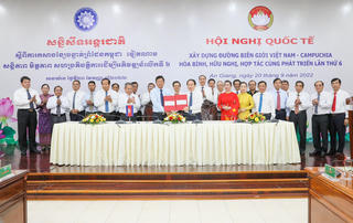 Xây dựng đường biên giới Việt Nam – Campuchia hòa bình, hữu nghị, hợp tác cùng phát triển