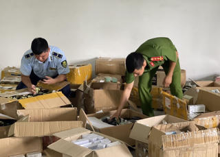 Hải Phòng: Tạm giữ hàng nghìn sản phẩm mỹ phẩm có dấu hiệu nhập lậu