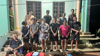 Bắc Giang: Phá sới bạc khủng trong căn nhà bỏ hoang