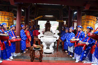 Độc đáo lễ hội đình Vòng