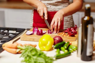 Chế độ ăn Địa Trung Hải giúp tăng tuổi thọ ở nữ giới