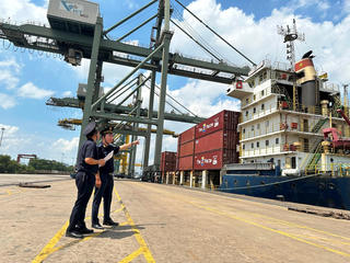 Phát triển xanh logistics để không bị 'nhấn chìm' trước làn sóng công nghệ