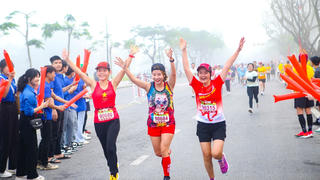 Hơn 5.000 người tham gia chạy 'Vì sức khỏe cộng đồng 2023' tại Huế 