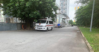 TPHCM: Nam sinh viên chết tư thế treo cổ trong nhà vệ sinh ký túc xá